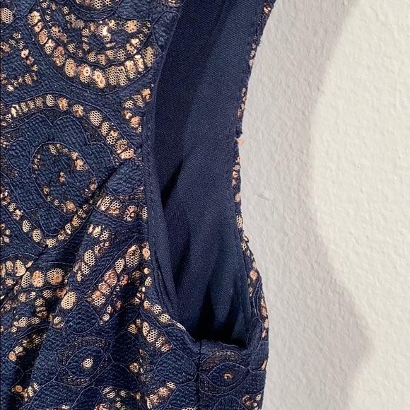 Vince Camuto Sheath Dress - Picture 6 of 14